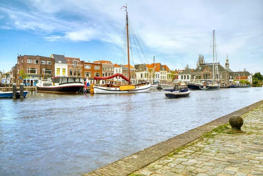 Beautiful Houseboat In The Centre Of Leiden Лейден Экстерьер фото