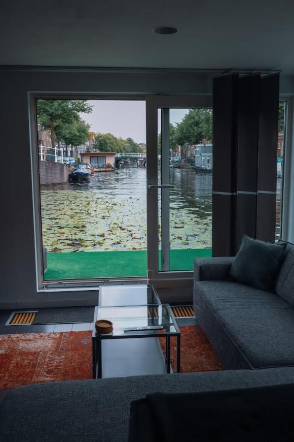 Beautiful Houseboat In The Centre Of Leiden Лейден Экстерьер фото